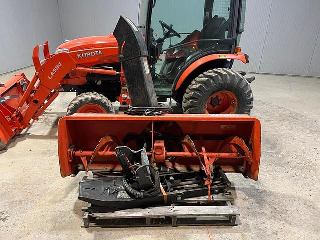 Image of Kubota B3350 equipment image 2