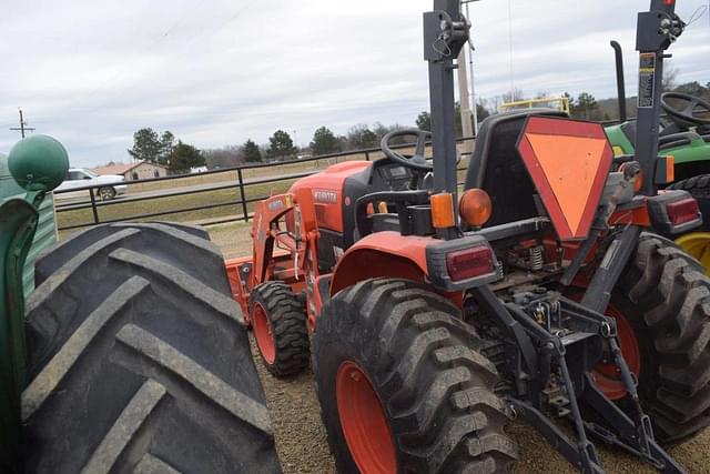 Image of Kubota B3350 equipment image 1