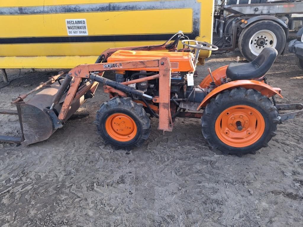 Image of Kubota B6000 Primary image