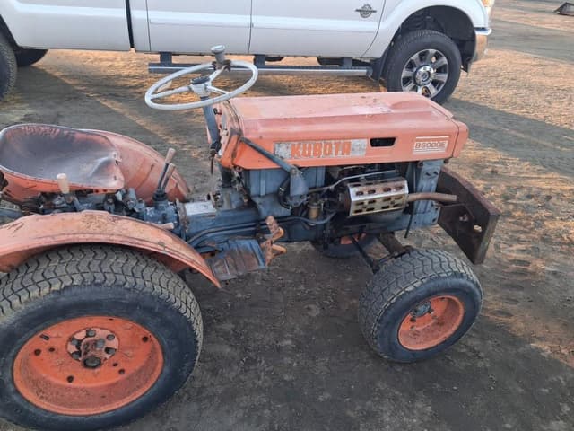 Image of Kubota B6000 equipment image 4