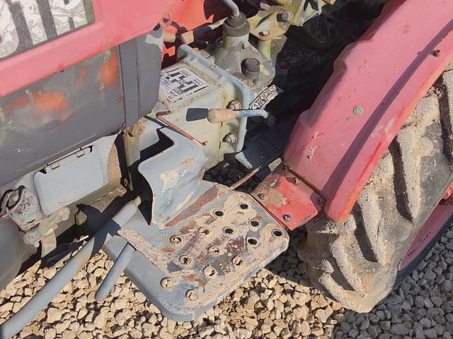 Image of Kubota B6100 equipment image 3