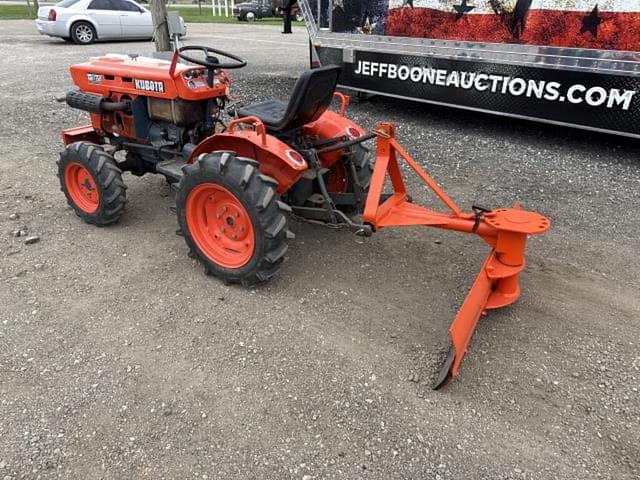 Image of Kubota B6100 equipment image 1