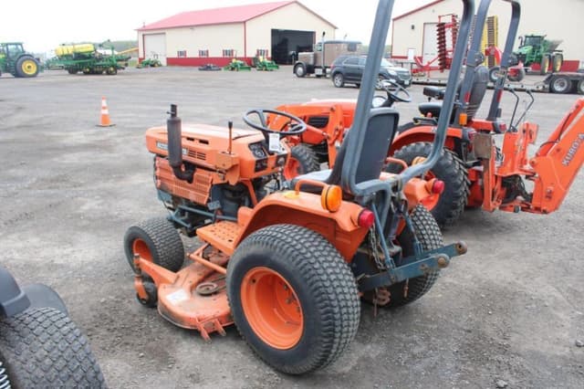 Image of Kubota B6200 equipment image 3