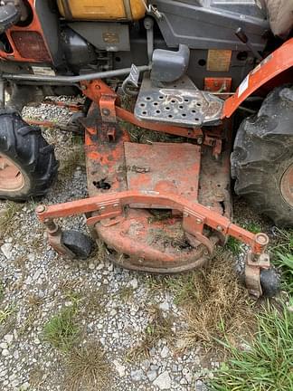 Image of Kubota B7100 equipment image 2