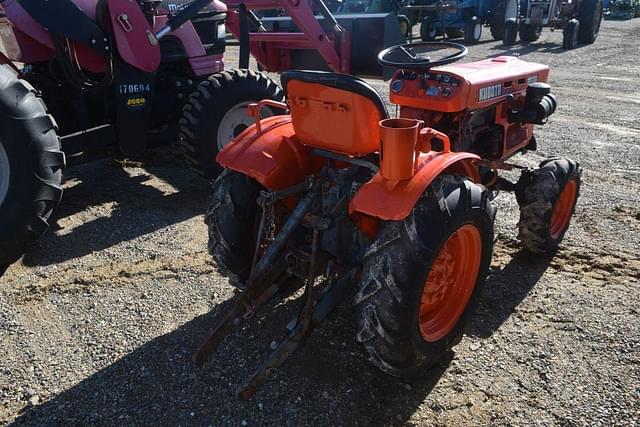 Image of Kubota B7100 equipment image 2