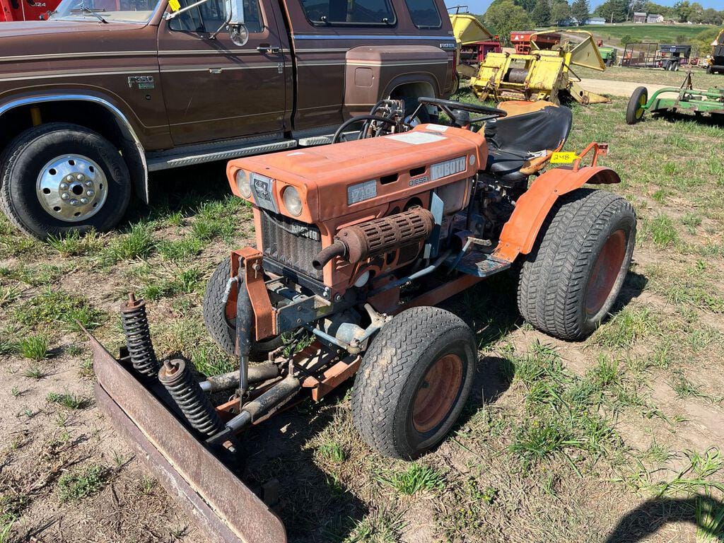 Main image Kubota B7100