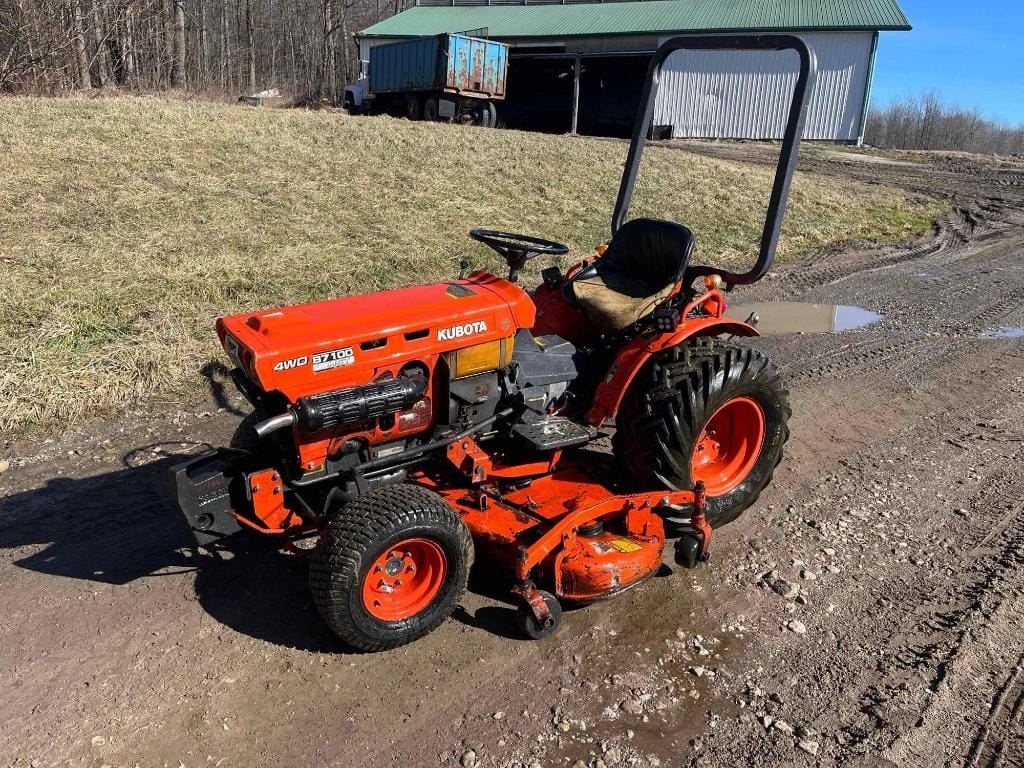 Main image Kubota B7100