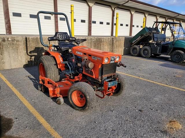 Image of Kubota B7100HST equipment image 1