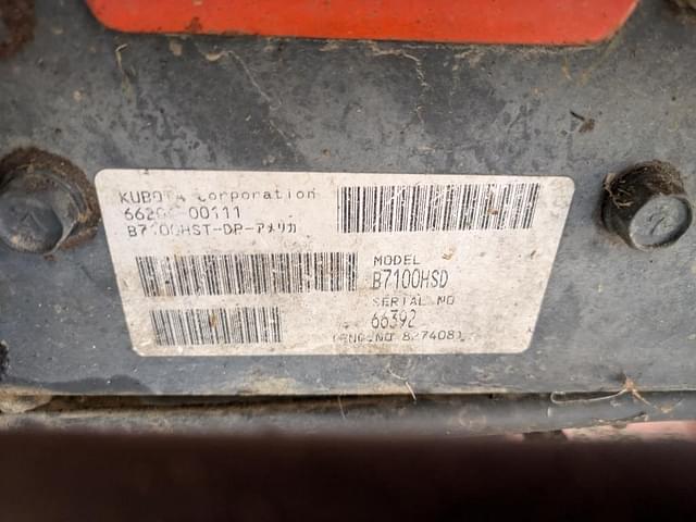 Image of Kubota B7100 equipment image 2