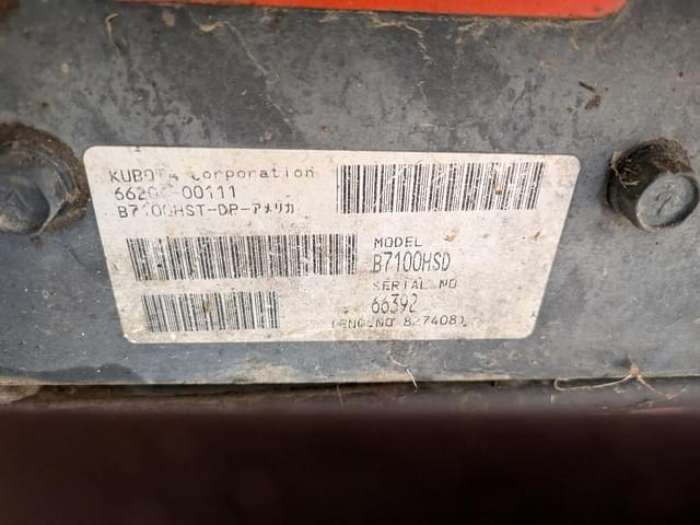 Image of Kubota B7100 equipment image 3