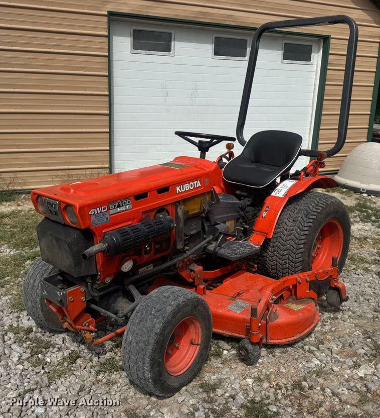 Image of Kubota B7100 Primary image