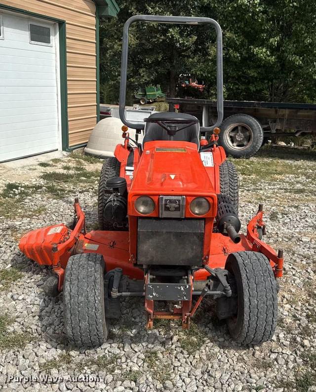 Image of Kubota B7100 equipment image 1