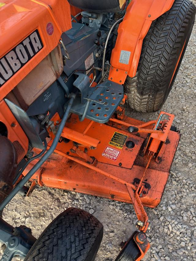 Image of Kubota B7100 equipment image 2