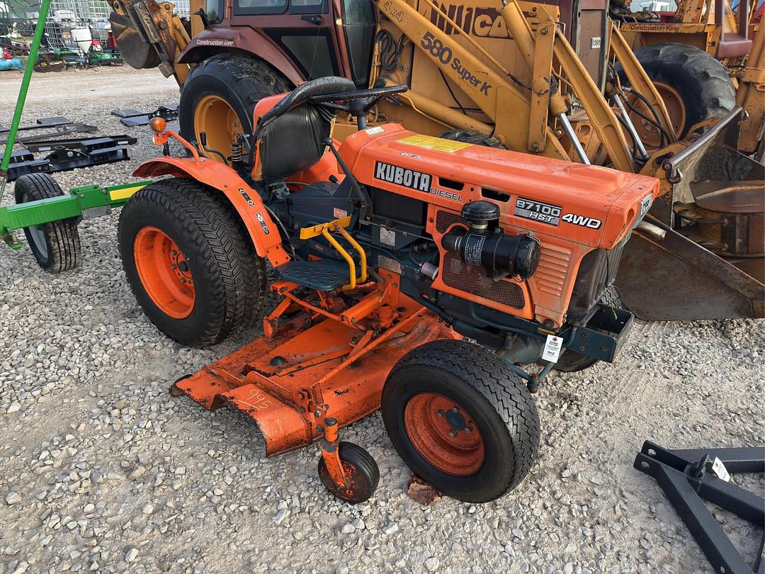 Image of Kubota B7100 Primary image