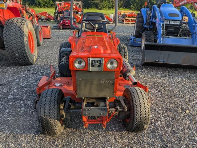 Image of Kubota B7100HST equipment image 3