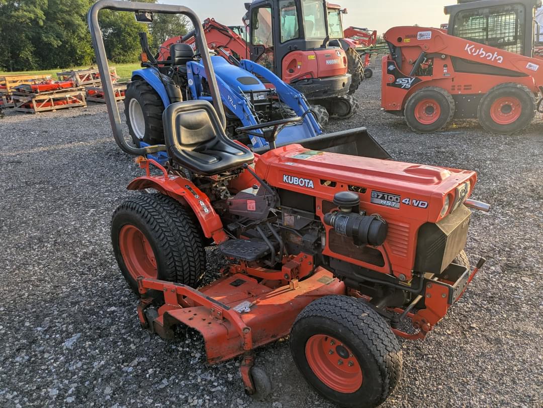 Image of Kubota B7100HST Primary image