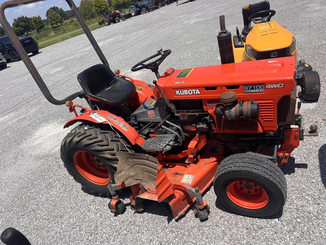 Image of Kubota B7100HST Primary image