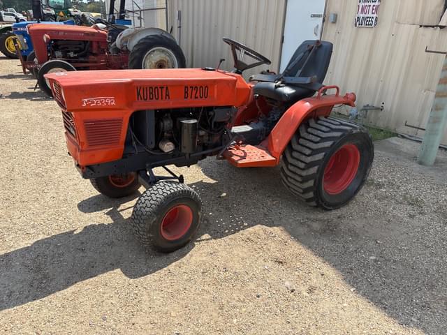 Image of Kubota B7200 equipment image 1