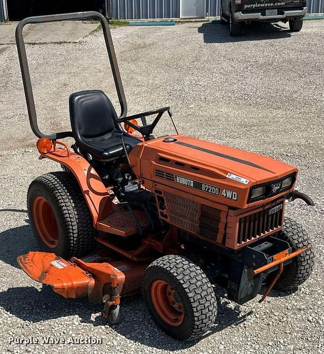 Image of Kubota B7200 equipment image 2
