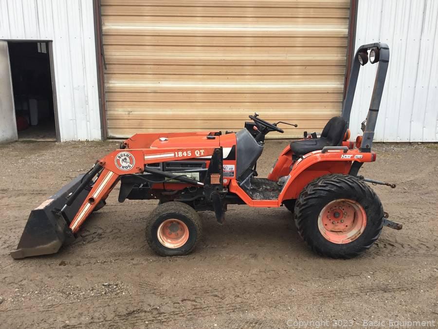 Main image Kubota B7300