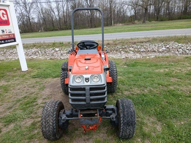 Image of Kubota B7300 equipment image 1