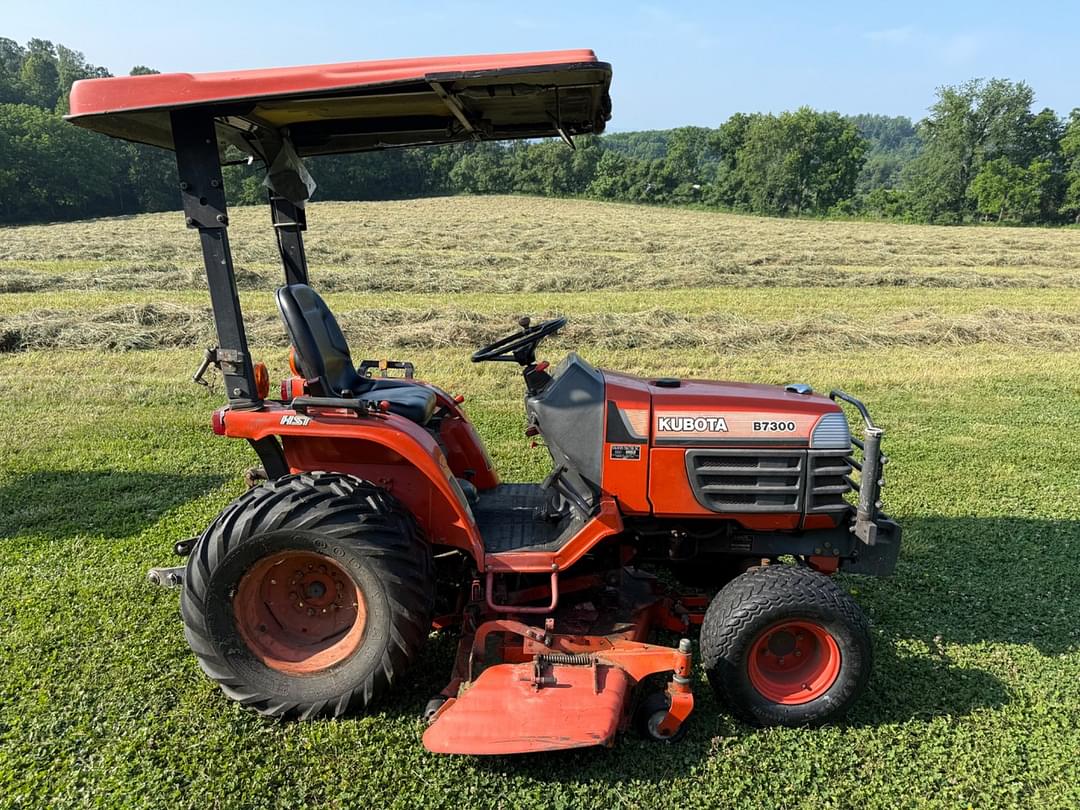 Image of Kubota B7300 Primary image