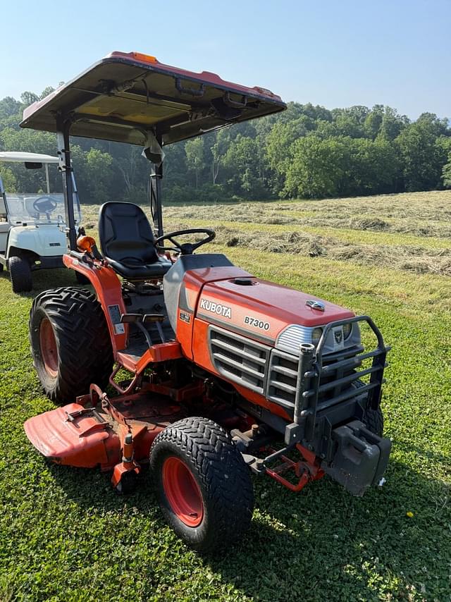 Image of Kubota B7300 equipment image 1