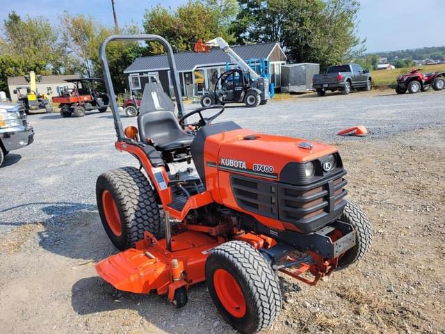 Image of Kubota B7400 equipment image 1