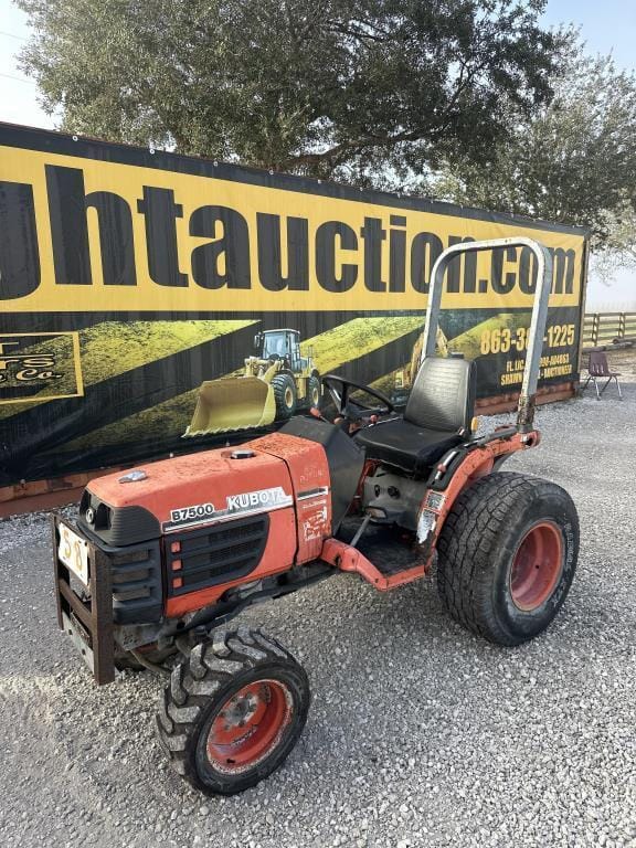 Kubota B7500 Equipment Image0