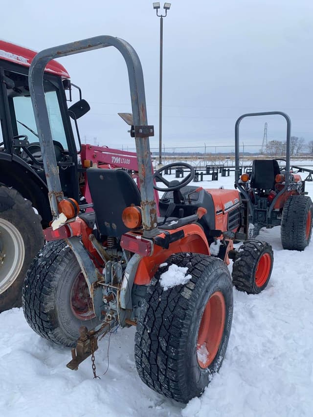Image of Kubota B7500 equipment image 3
