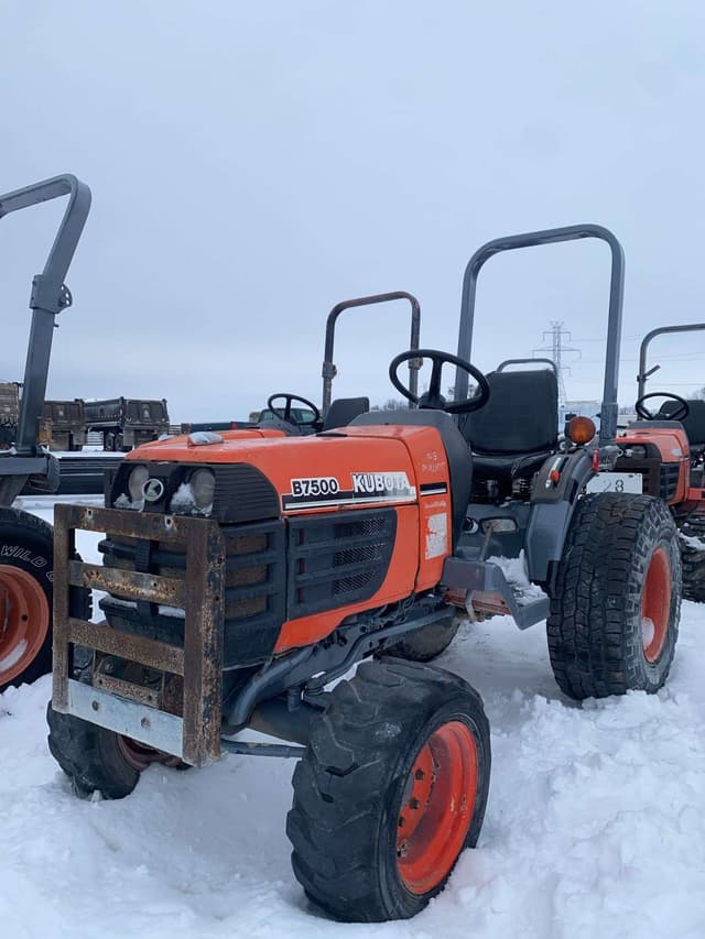 Image of Kubota B7500 equipment image 1