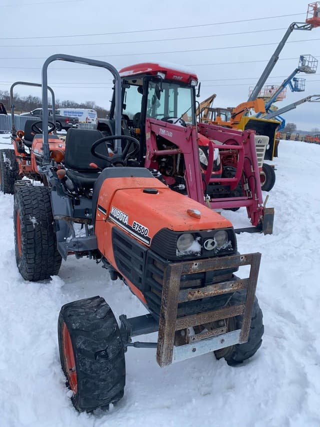 Image of Kubota B7500 equipment image 3