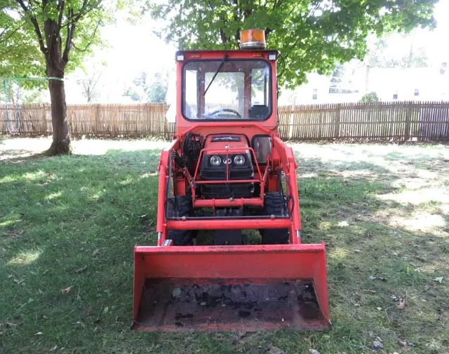 Image of Kubota B7500 equipment image 1