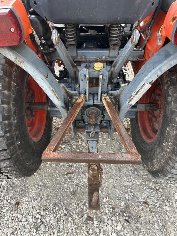 Image of Kubota B7500 equipment image 2