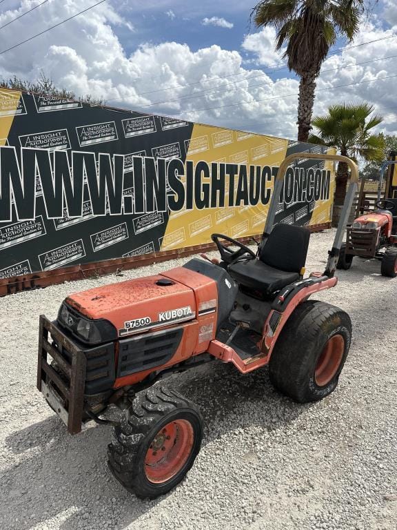 Kubota B7500 Equipment Image0