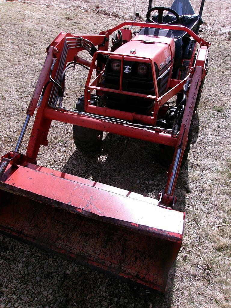 Image of Kubota B7500 Image 1