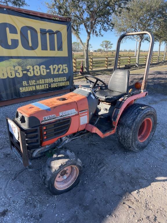 Main image Kubota B7500