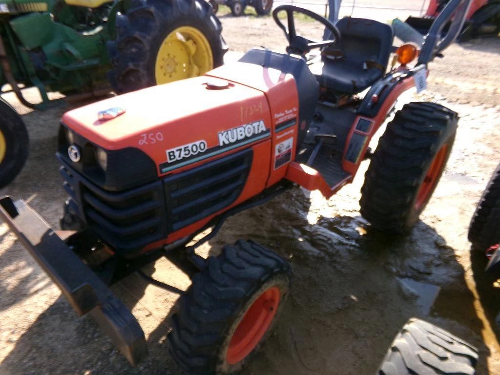 SOLD - Kubota B7500 Tractors Less Than 40 HP | Tractor Zoom