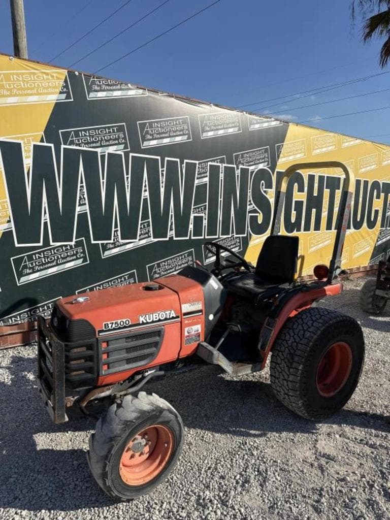 Image of Kubota B7500 Primary image