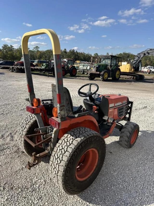 Image of Kubota B7500 equipment image 4