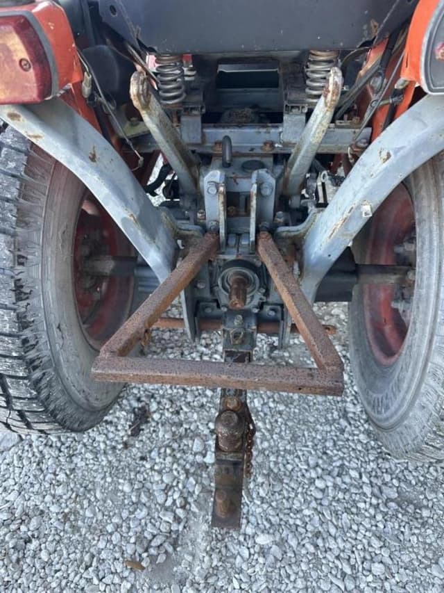 Image of Kubota B7500 equipment image 2