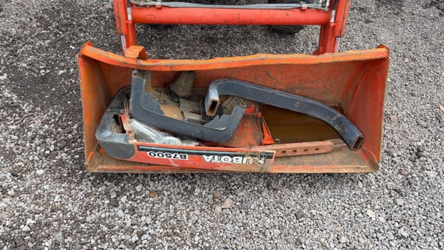 Image of Kubota B7500 equipment image 3