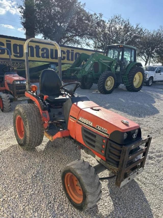 Image of Kubota B7500 equipment image 4