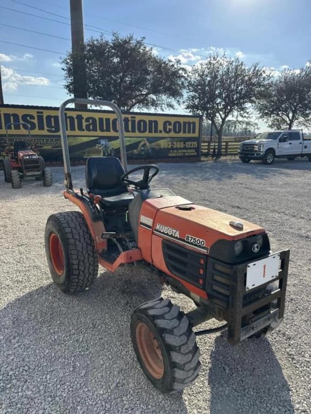Image of Kubota B7500 equipment image 4