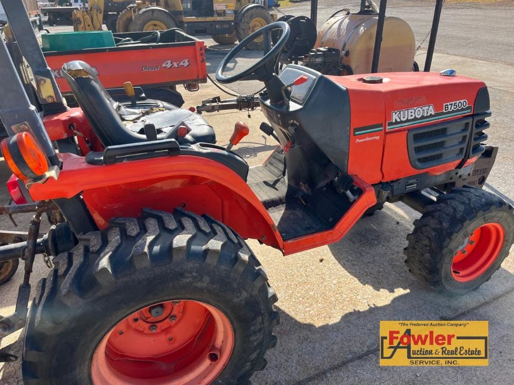 Main image Kubota B7500