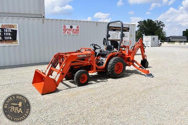 Image of Kubota B7500 equipment image 3