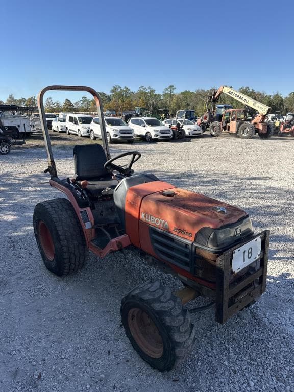 Image of Kubota B7510 equipment image 3