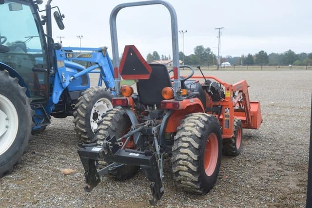 Image of Kubota B7510 equipment image 2