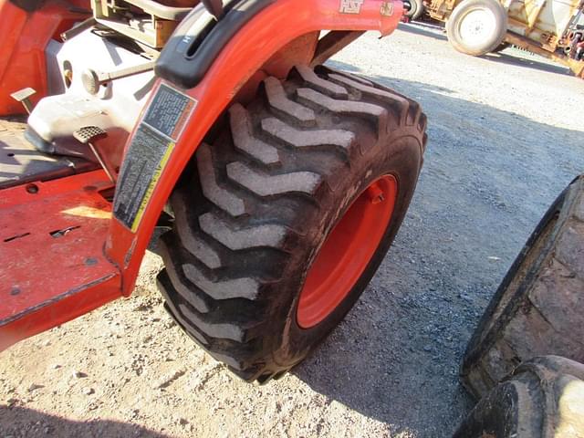 Image of Kubota B7510 equipment image 4