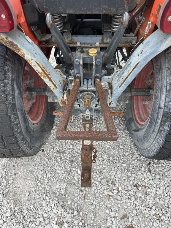 Image of Kubota B7510 equipment image 2